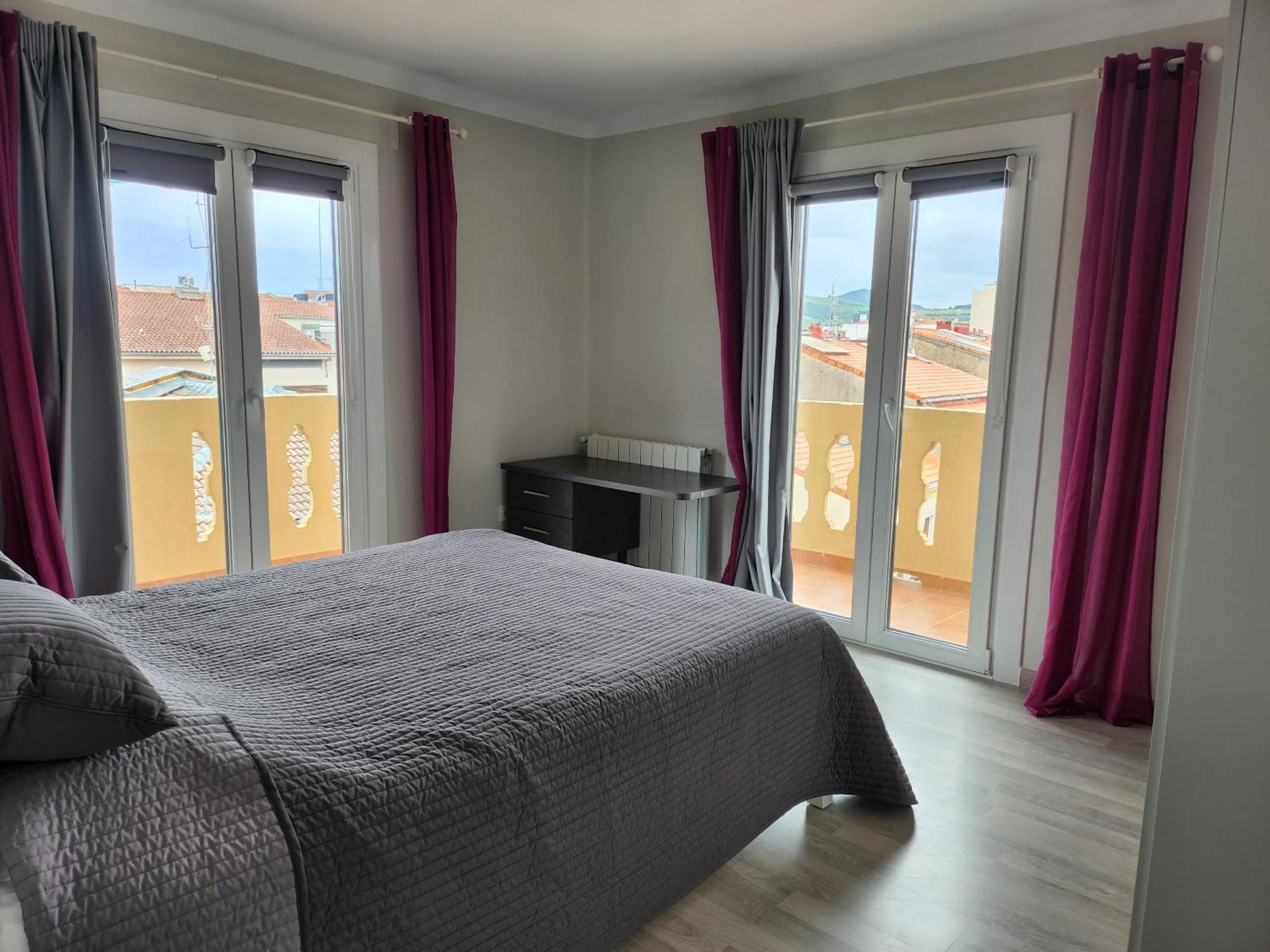 Piso Centrico Amplio-Luminoso Apartment Zarautz Bagian luar foto