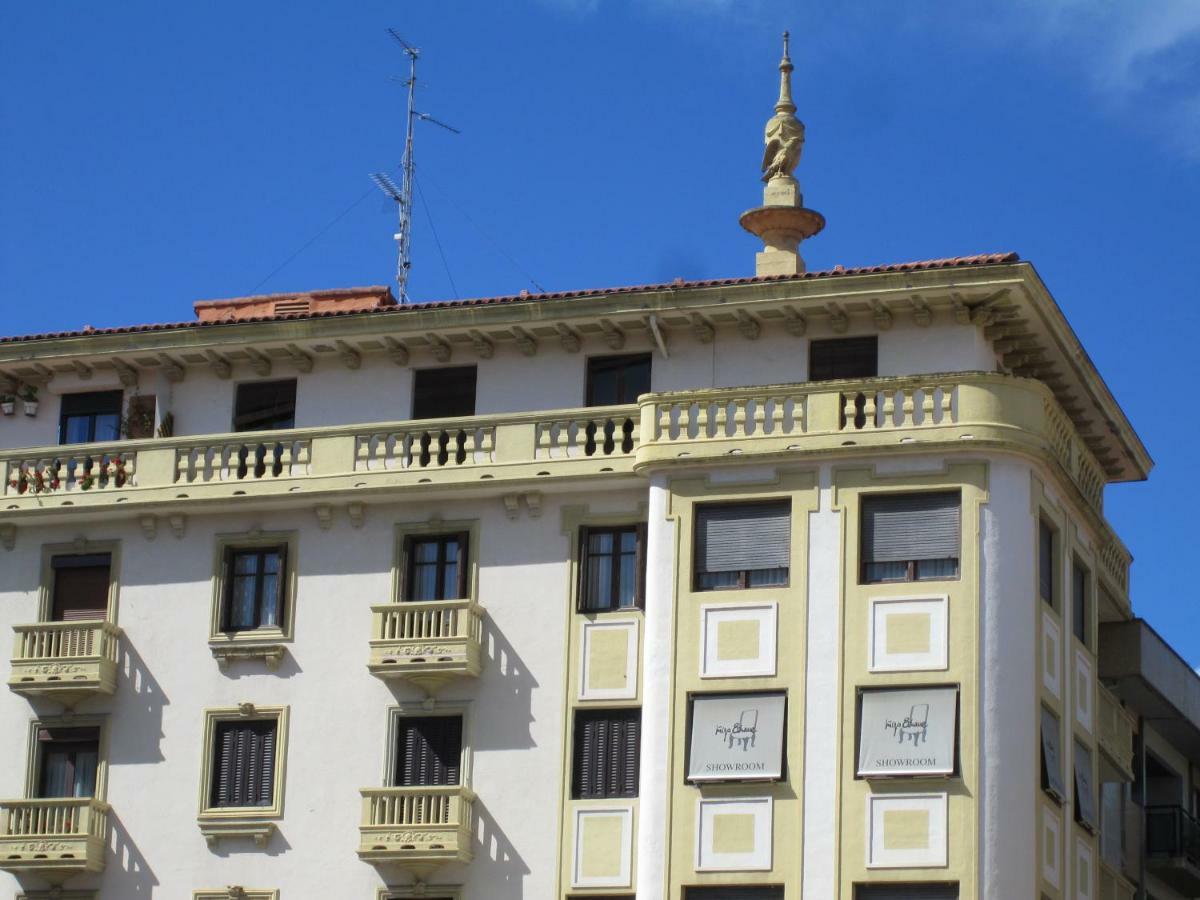 Piso Centrico Amplio-Luminoso Apartment Zarautz Bagian luar foto